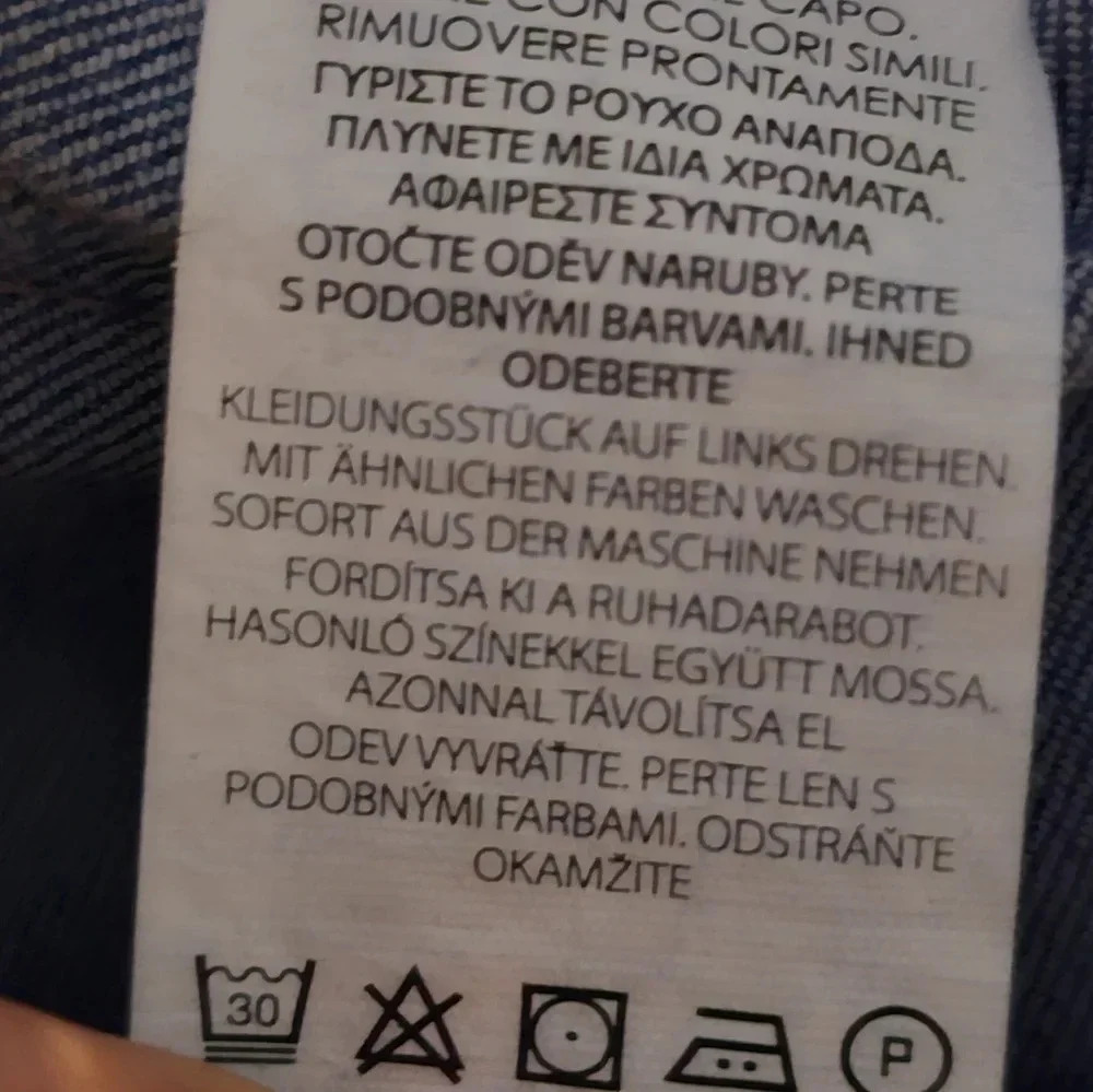 Chaps Denim Leaf Print Capris. Madden capri - Picture 12 of 14